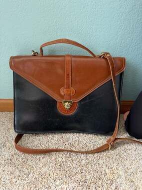 Moda Italiana Vintage Two-Tone Black and Brown Leather Briefcase Messenger Bag